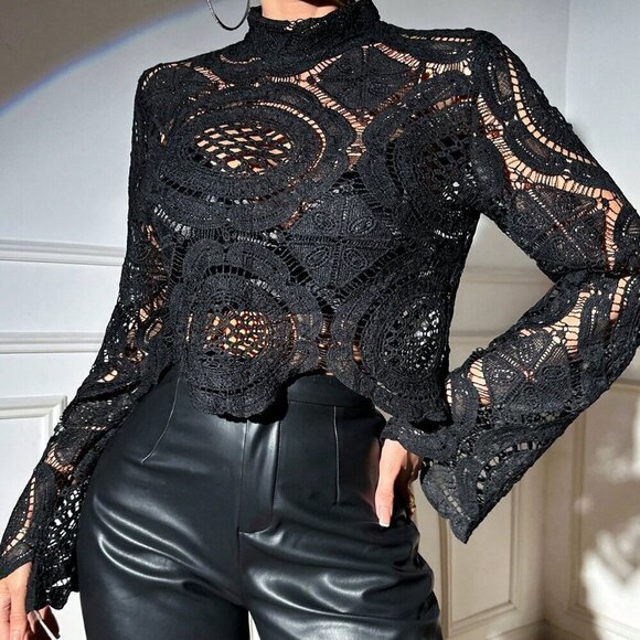 Black Casual Women's Water-Soluble Flower Positioning Edge Perspective Blouse - Picture 4 of 6